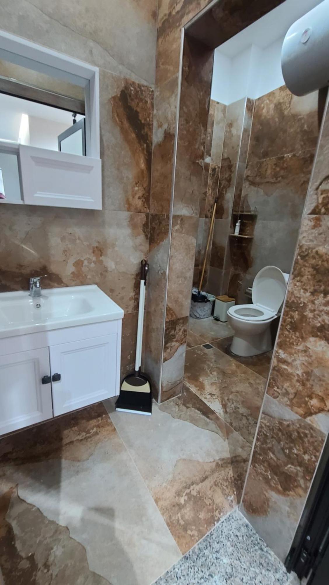 Guest House Tian & Hojz Durrës Rom bilde
